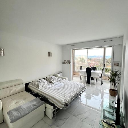 Studio 4 Couchages A 12 Min De La Plage A Pied Avec Wifi, Le Parking Est En Option Antibes Extérieur photo