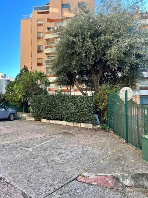 Studio 4 Couchages A 12 Min De La Plage A Pied Avec Wifi, Le Parking Est En Option Antibes Extérieur photo