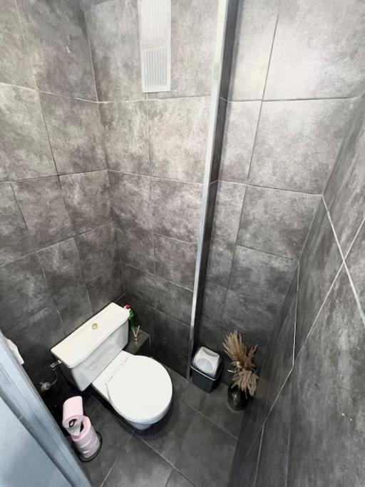 Studio 4 Couchages A 12 Min De La Plage A Pied Avec Wifi, Le Parking Est En Option Antibes Extérieur photo